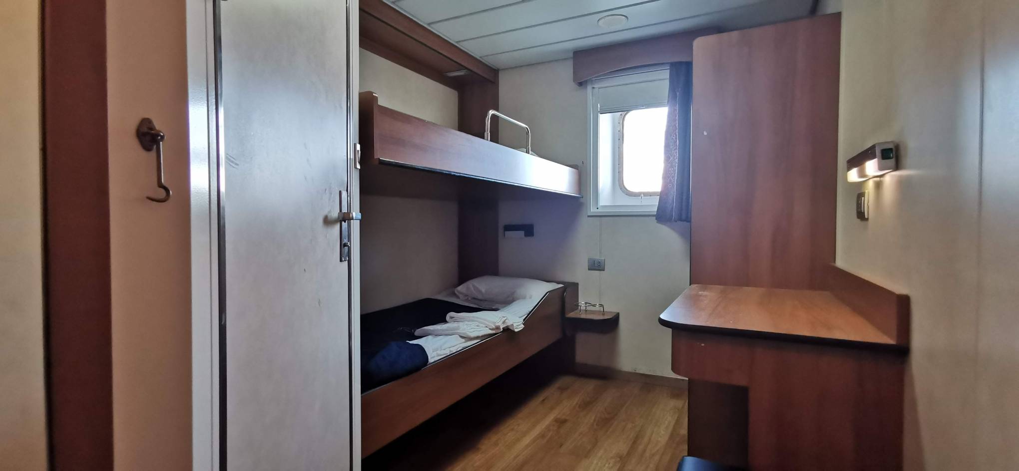 Grimaldi Lines - Nave Corfu - Cabina Esterna Interna 2 Letti