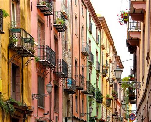 palazzi colorati a Bosa