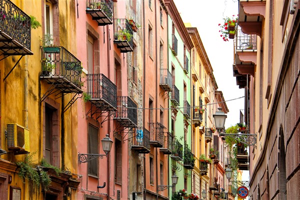 palazzi colorati a Bosa