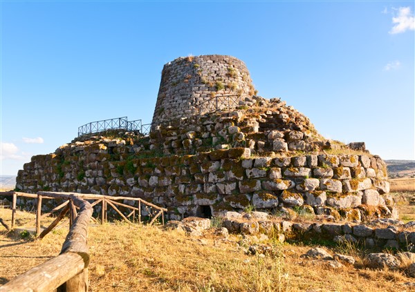 nuraghe in sardegna