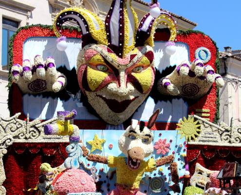 maschera di carnevale di acireale