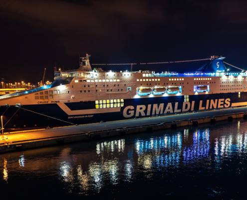 cruiseferry Grimaldi lines