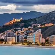 Surf__vela_e_sport_acquatici_di_ottobre__le_coste_della_Spagna_con_clima_mite